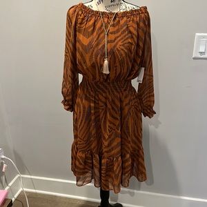Gorgeous bohemian style dress. New. Size L